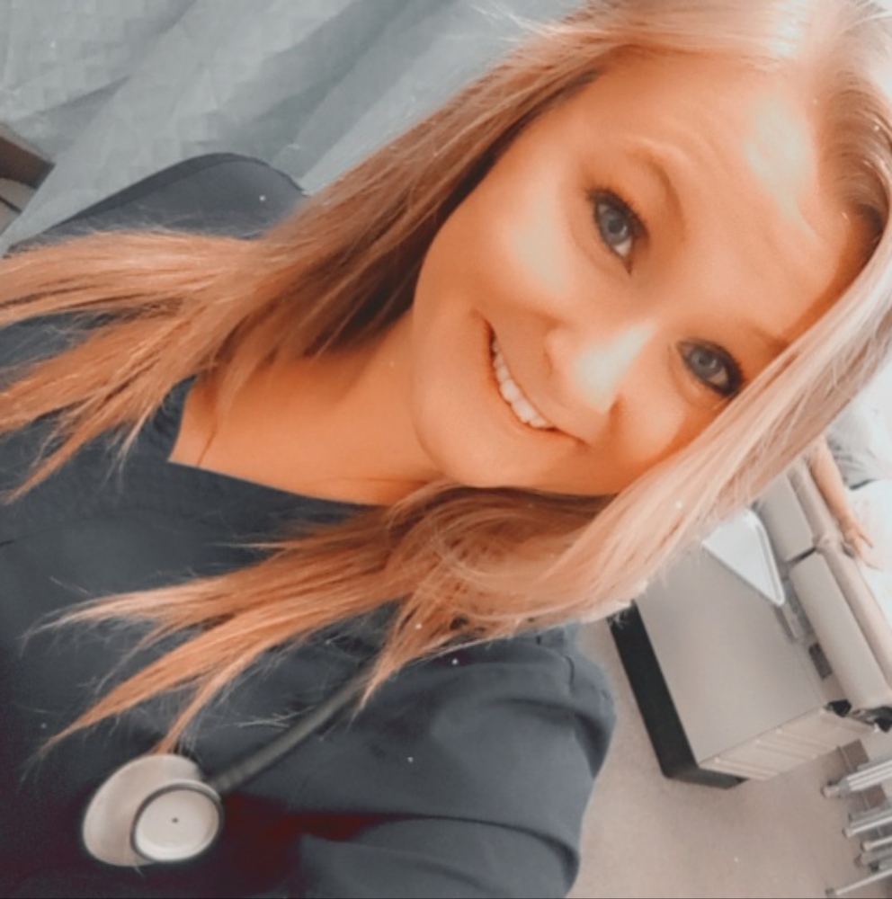 Meet your Posher, Brittany